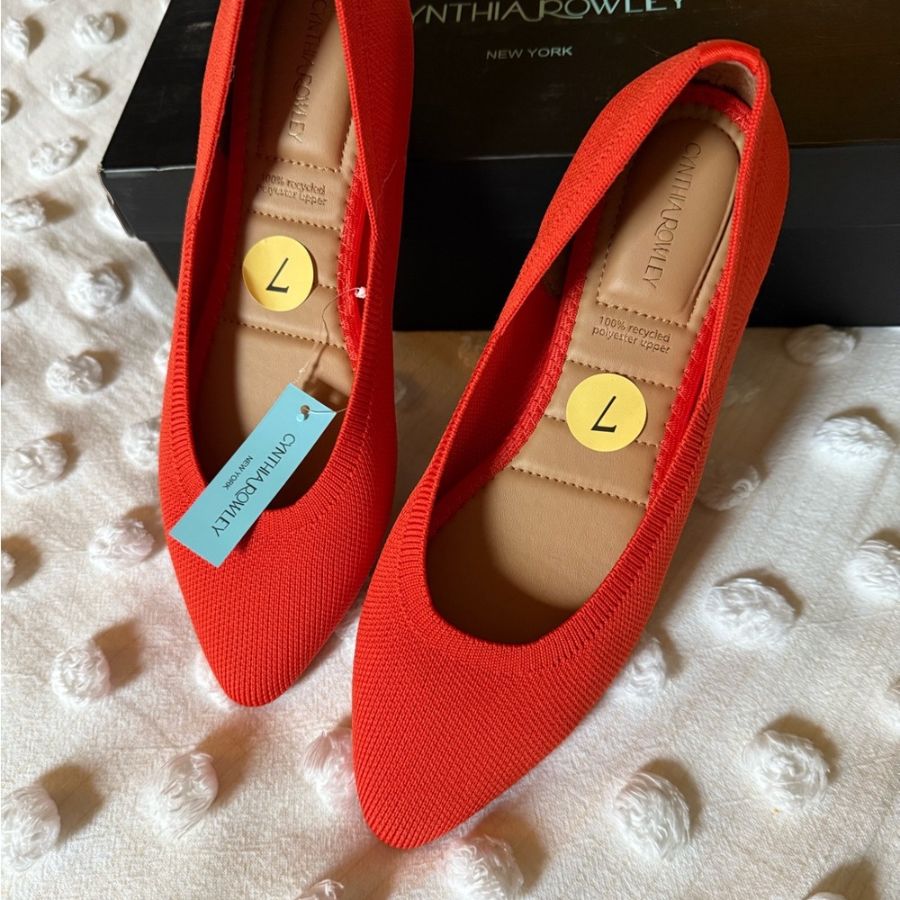 NWT Cynthia Rowley Women's orange Flats
